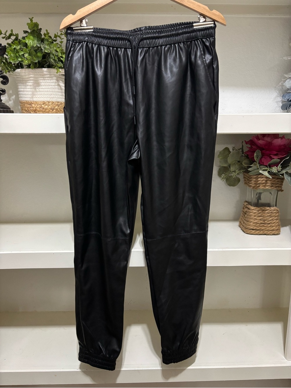 CI Sono Black faux leather joggers with elastic waistband and cuffs Size L